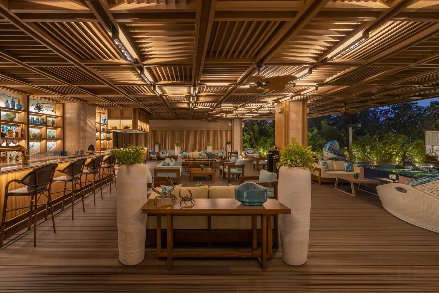 JW Marriott, image 4
